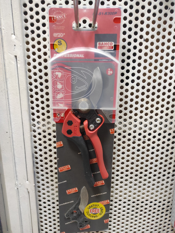 قیچی باغبانی باهکو Bahco با تیغ یدک اضافه کد: PX-S1-R300P