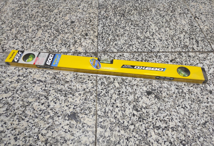 تراز سه آب مگنت دار برند تاجیما TAJIMA ژاپن جنس اصلی کد:BX3-D60M سایز 600 میلیمتر
